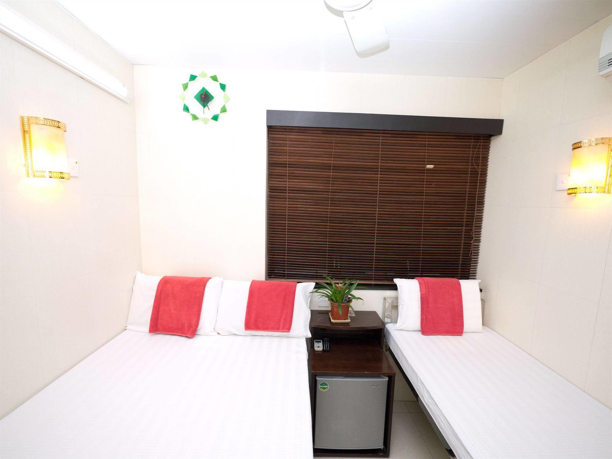 New Fortunate Guest House ฮ่องกง ภายนอก รูปภาพ