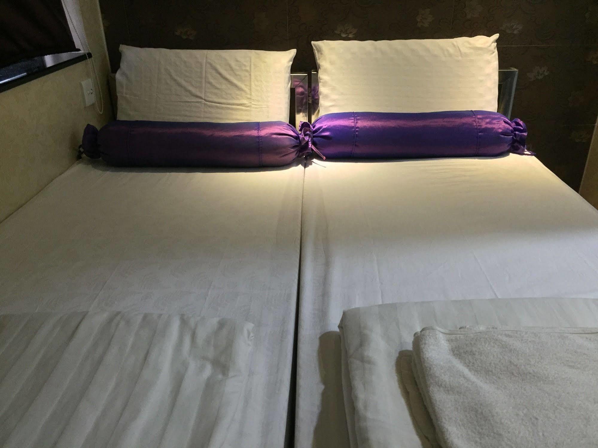 New Fortunate Guest House ฮ่องกง ภายนอก รูปภาพ